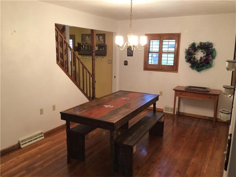 127 Arona Road, North Huntingdon, PA 15642