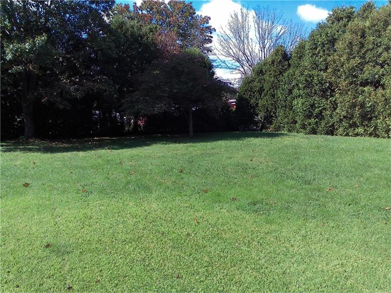 1808 W Loucks Avenue Ave, Scottdale, PA 15683
