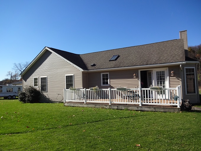 178 Railroad St, Lilly, PA 15938