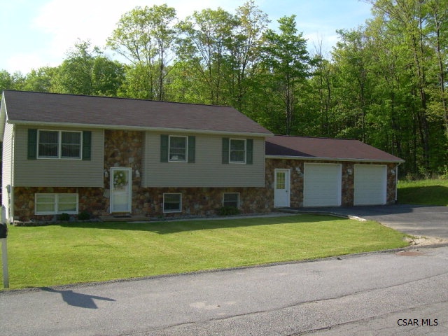 148 Rowe Street, Nanty Glo, PA 15943