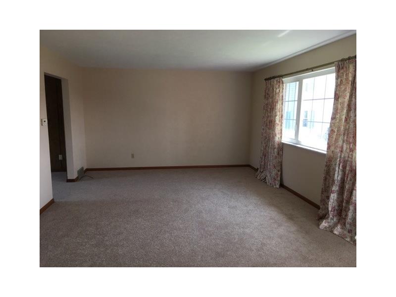 205 E State Street, West Sunbury, PA 16061