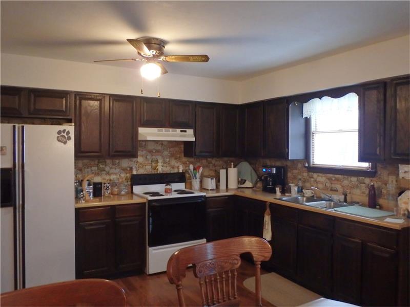 149 Valley View Dr, Rayburn Twp, PA 16201