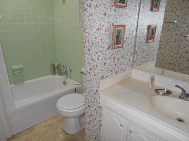 206 Crestmont Drive, Shippenville, PA 16254
