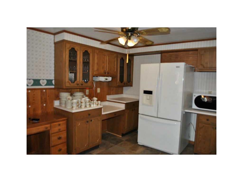 9 E DIVISION Street, North East, PA 16428