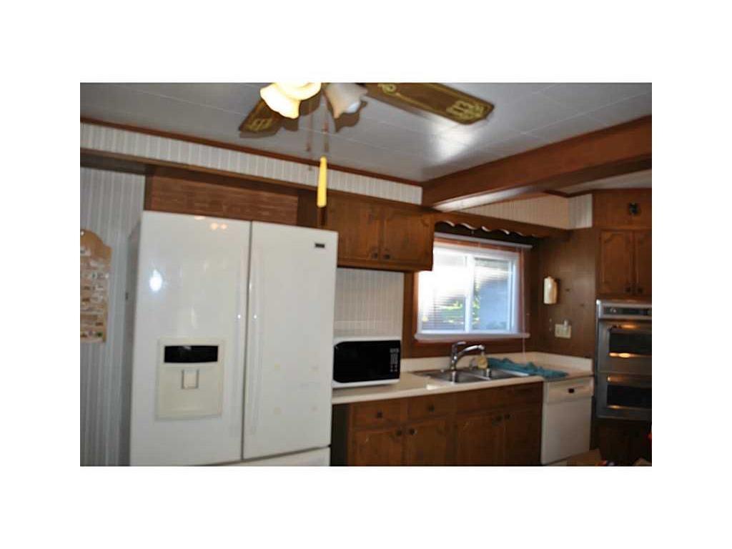 9 E DIVISION Street, North East, PA 16428