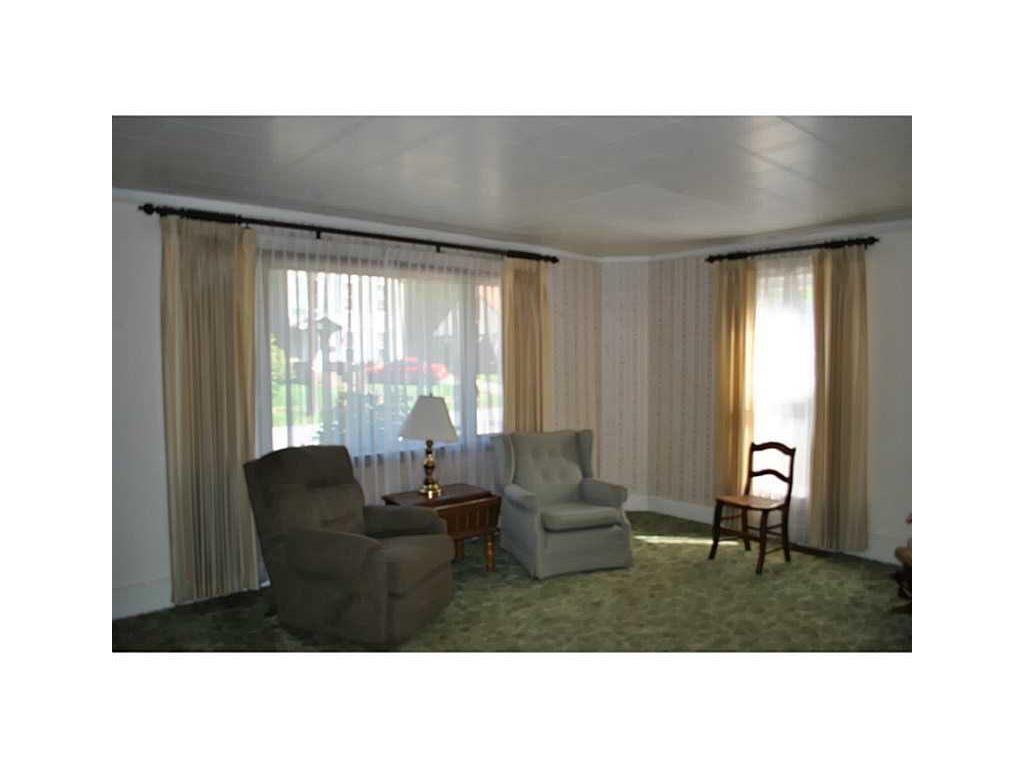 9 E DIVISION Street, North East, PA 16428