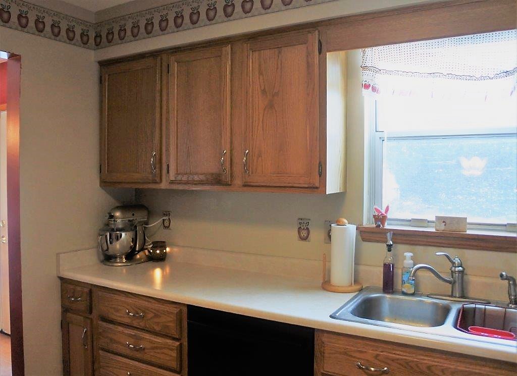 4040 Amherst Rd, Erie, PA 16506