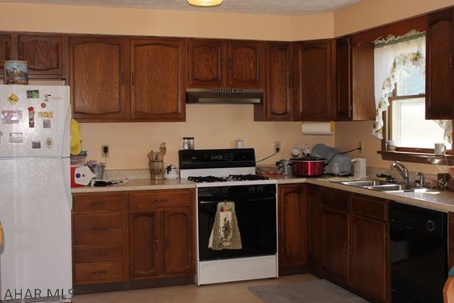 130 Gail Street, Hollidaysburg, PA 16648