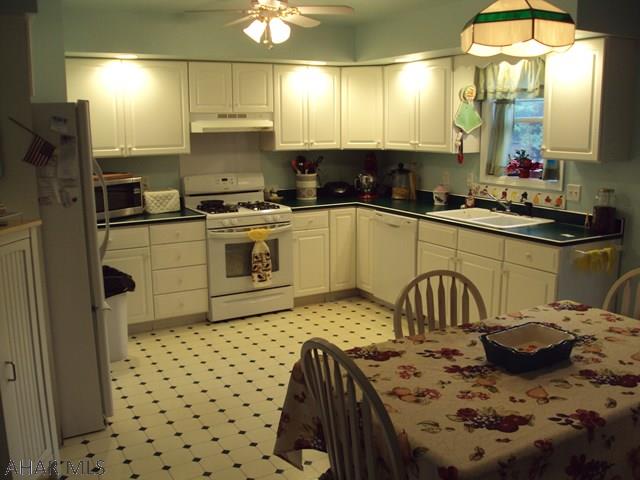 161 Godfrey Lane, Hollidaysburg, PA 16648