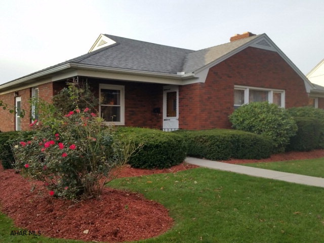 212 South Walnut Street, Martinsburg, PA 16662