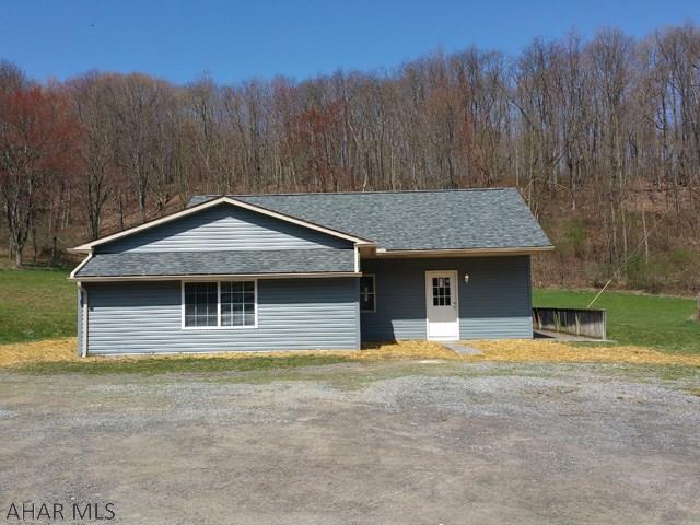 2743 Grandview Rd, Tyrone, PA 16686
