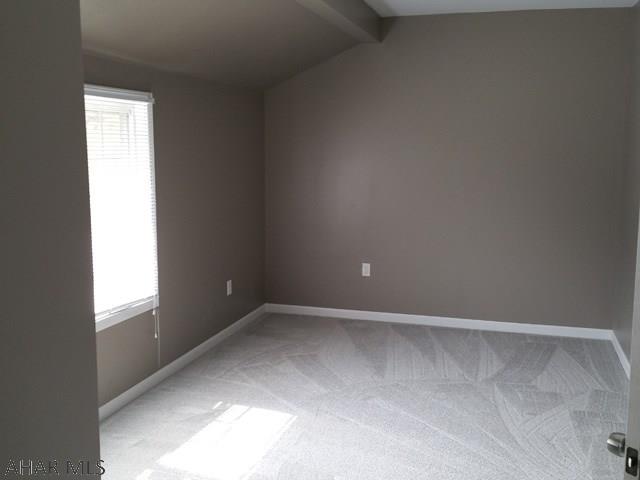 2743 Grandview Rd, Tyrone, PA 16686