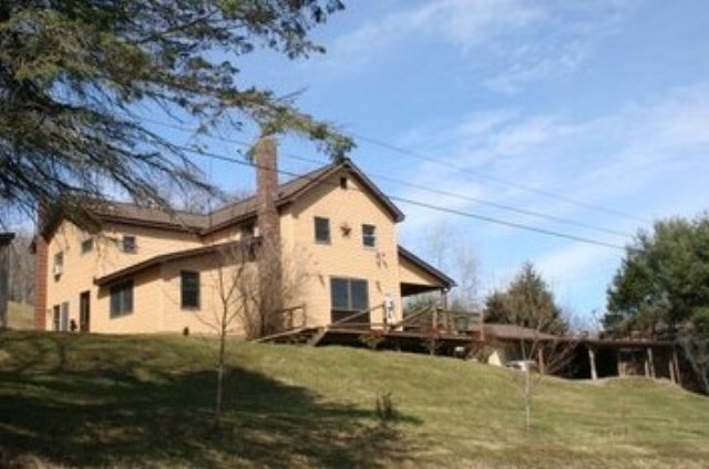 360 Southwoods Rd, Coudersport, PA 16915