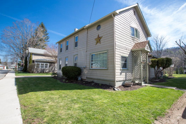 9 Oak Street, Tioga, PA 16946