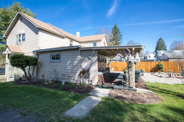 9 Oak Street, Tioga, PA 16946