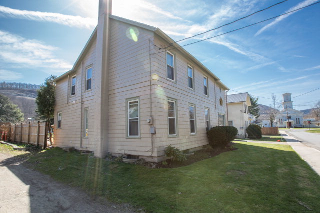 9 Oak Street, Tioga, PA 16946