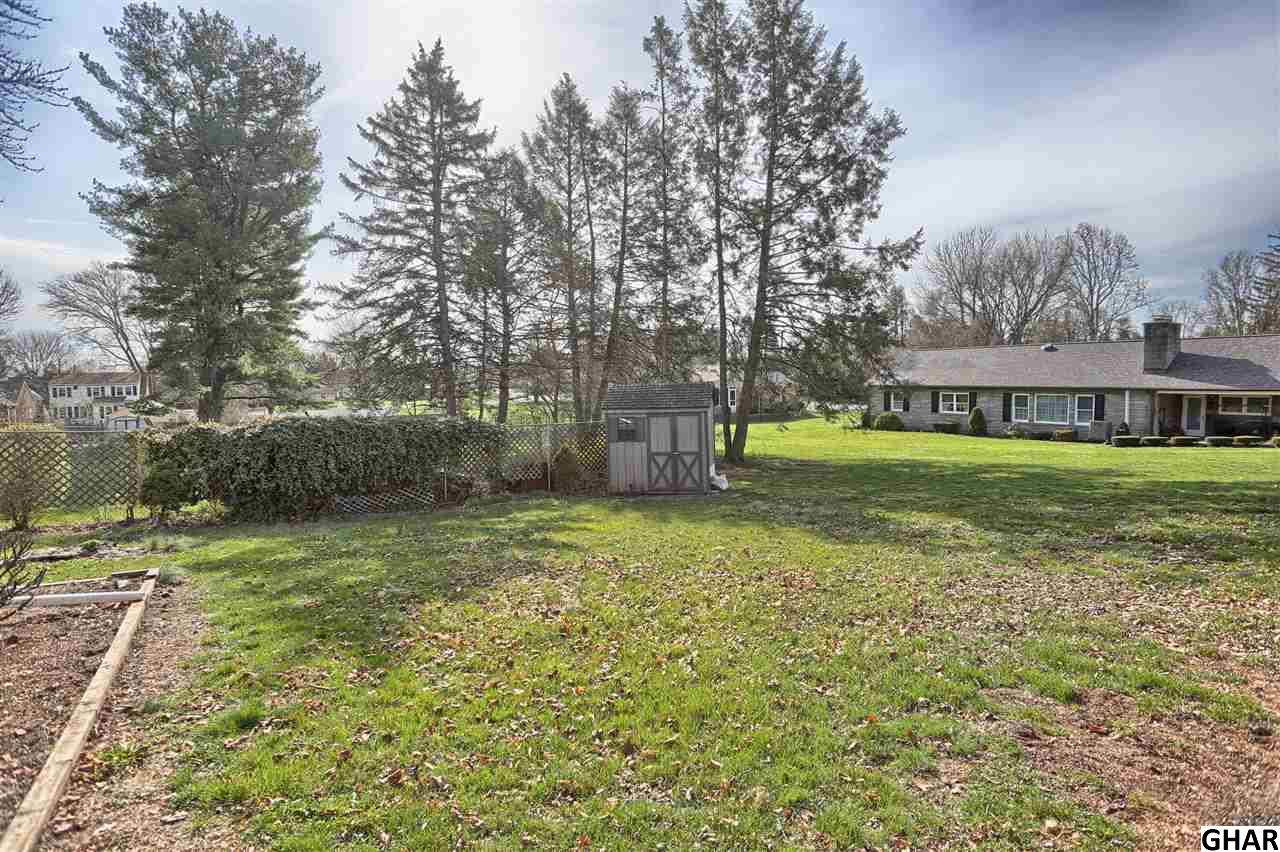 154 W I Street, Carlisle, PA 17013