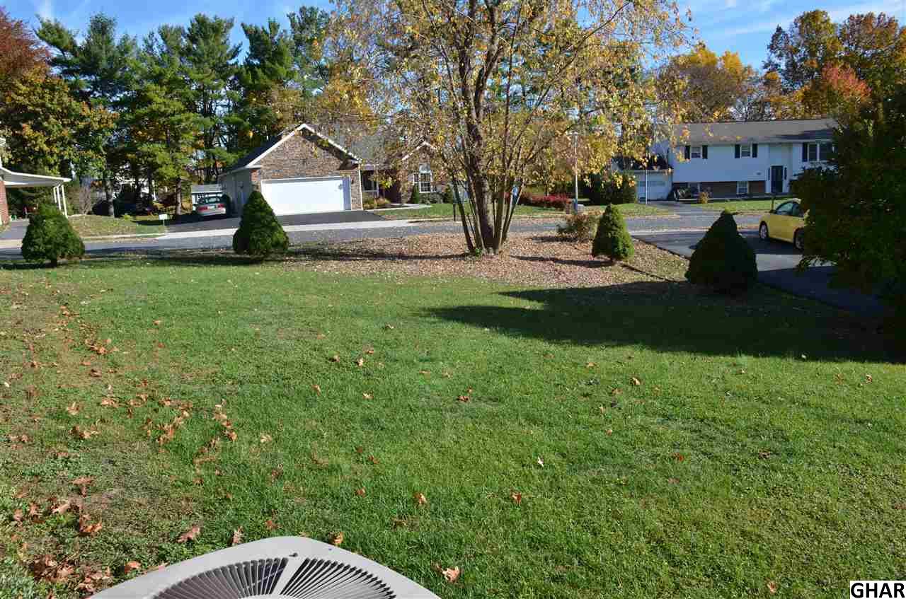 26Greenbriar lane, Dillsburg, PA 17019