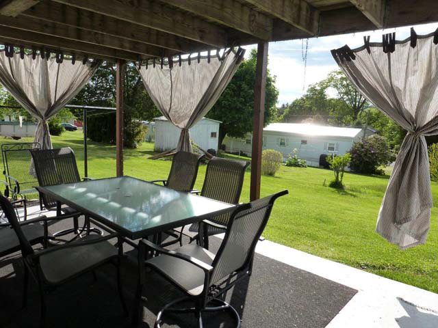 61 Hornberger Drive, Mcalisterville, PA 17049