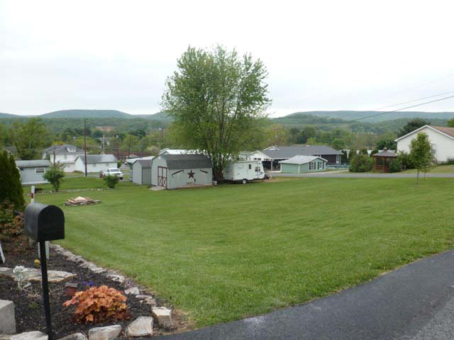 61 Hornberger Drive, Mcalisterville, PA 17049