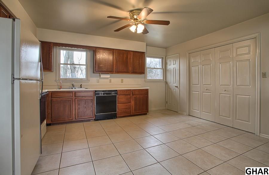 13Midland Drive, Mount Holly Springs, PA 17065