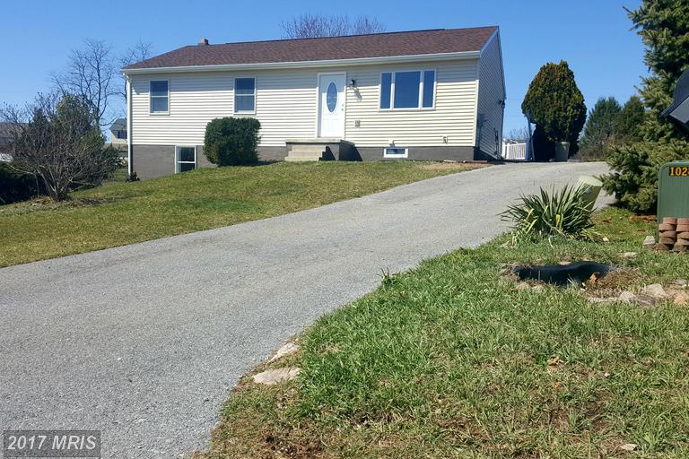 1577 STREAMSIDE DRIVE, Chambersburg, PA 17202