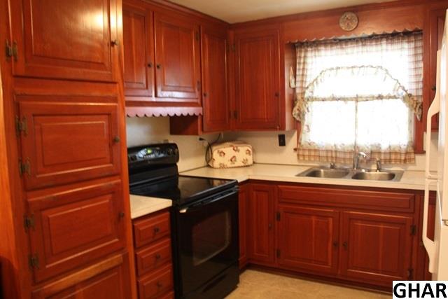 124Rice Ave, Biglerville, PA 17307