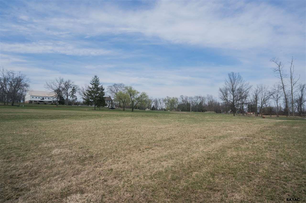 320 W Camping Area Road, Dover, PA 17315