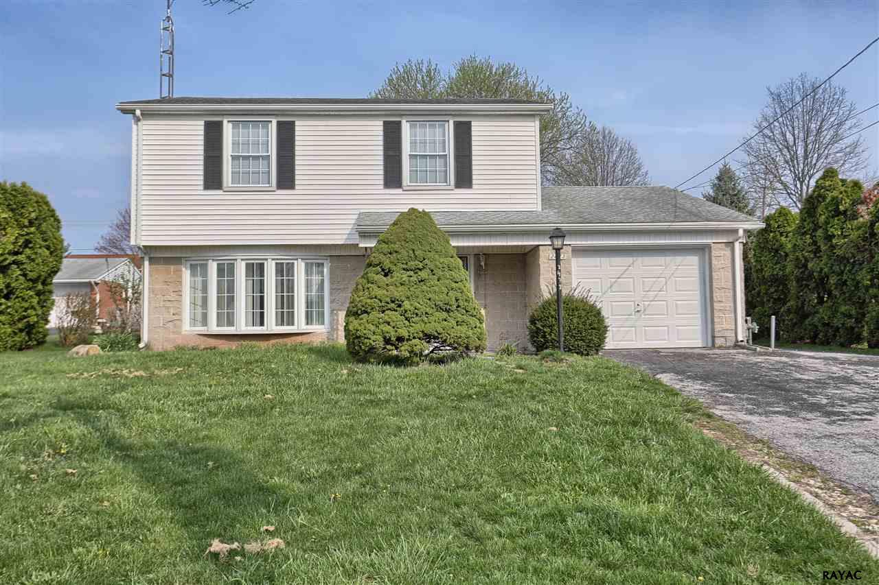 2473 Berkshire Lane, Dover, PA 17315