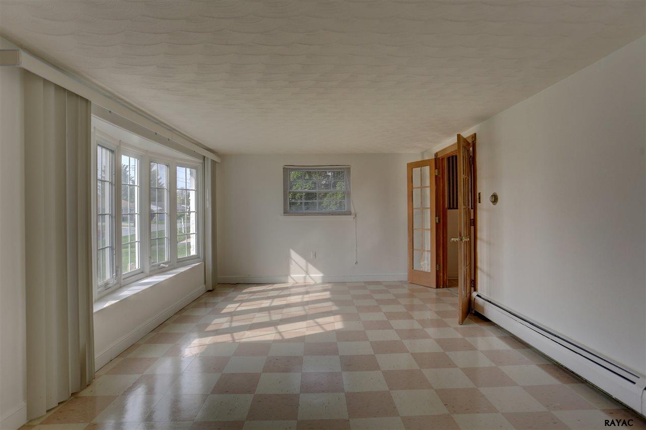 2473 Berkshire Lane, Dover, PA 17315