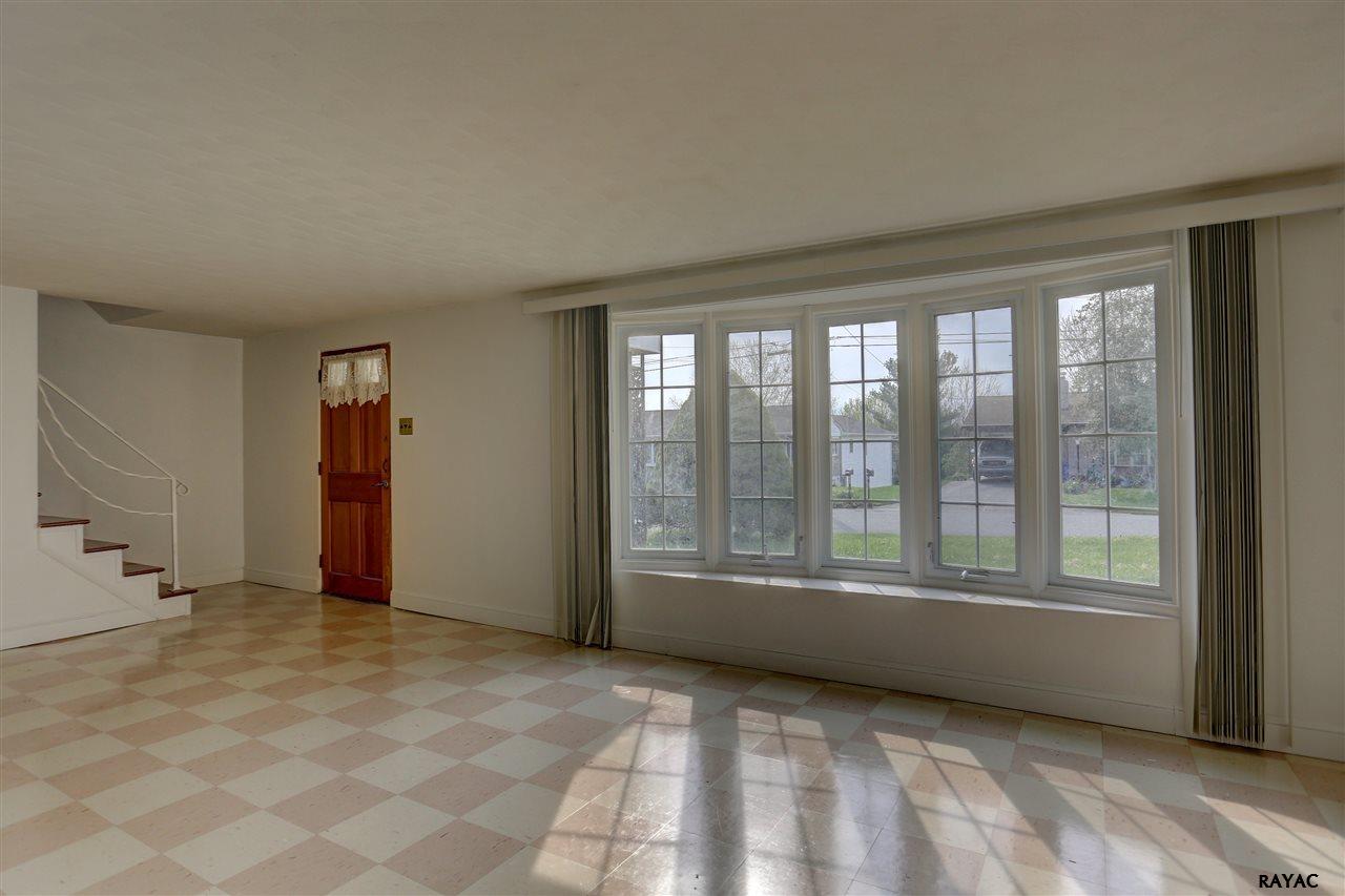 2473 Berkshire Lane, Dover, PA 17315