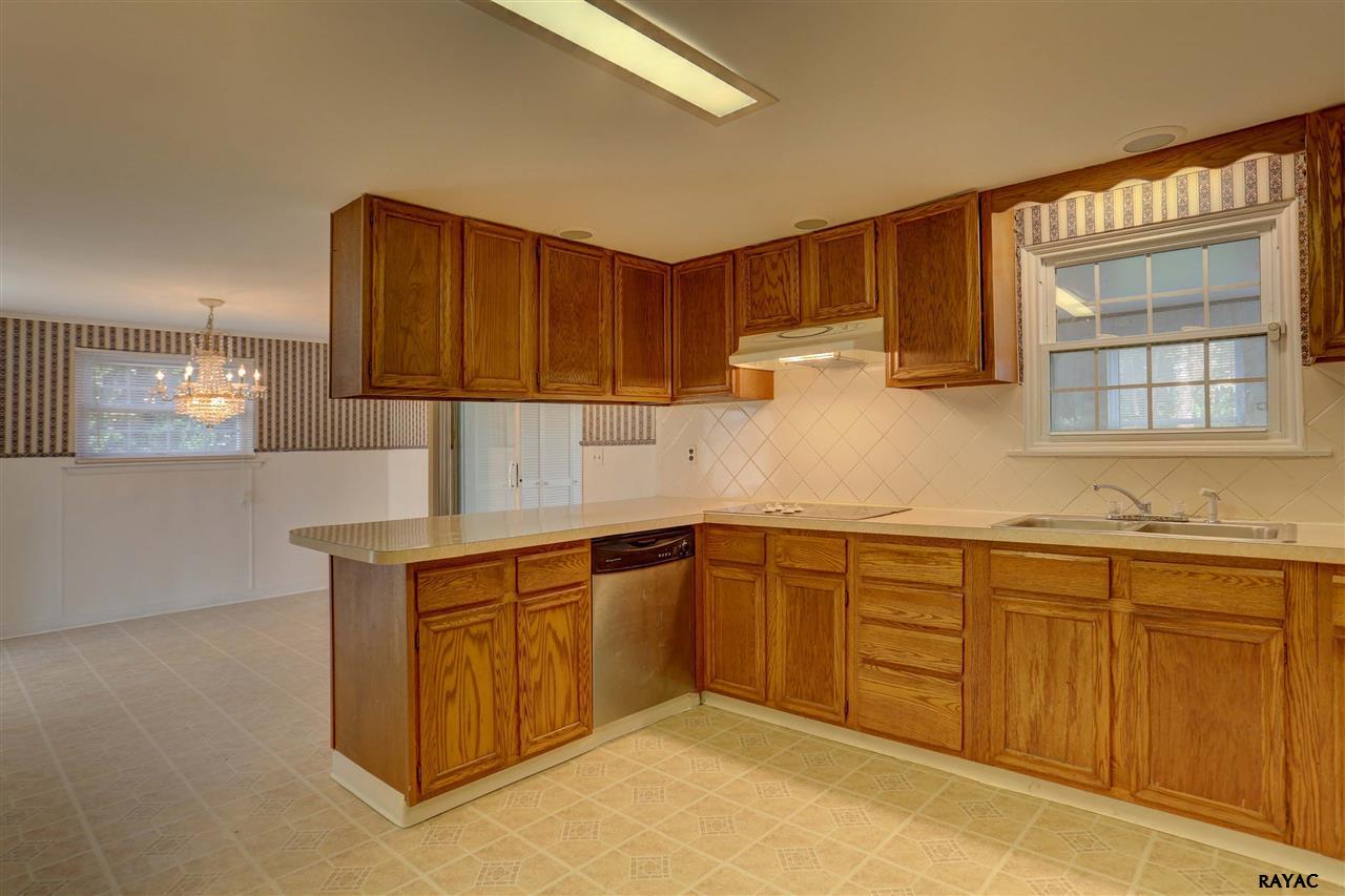 2473 Berkshire Lane, Dover, PA 17315