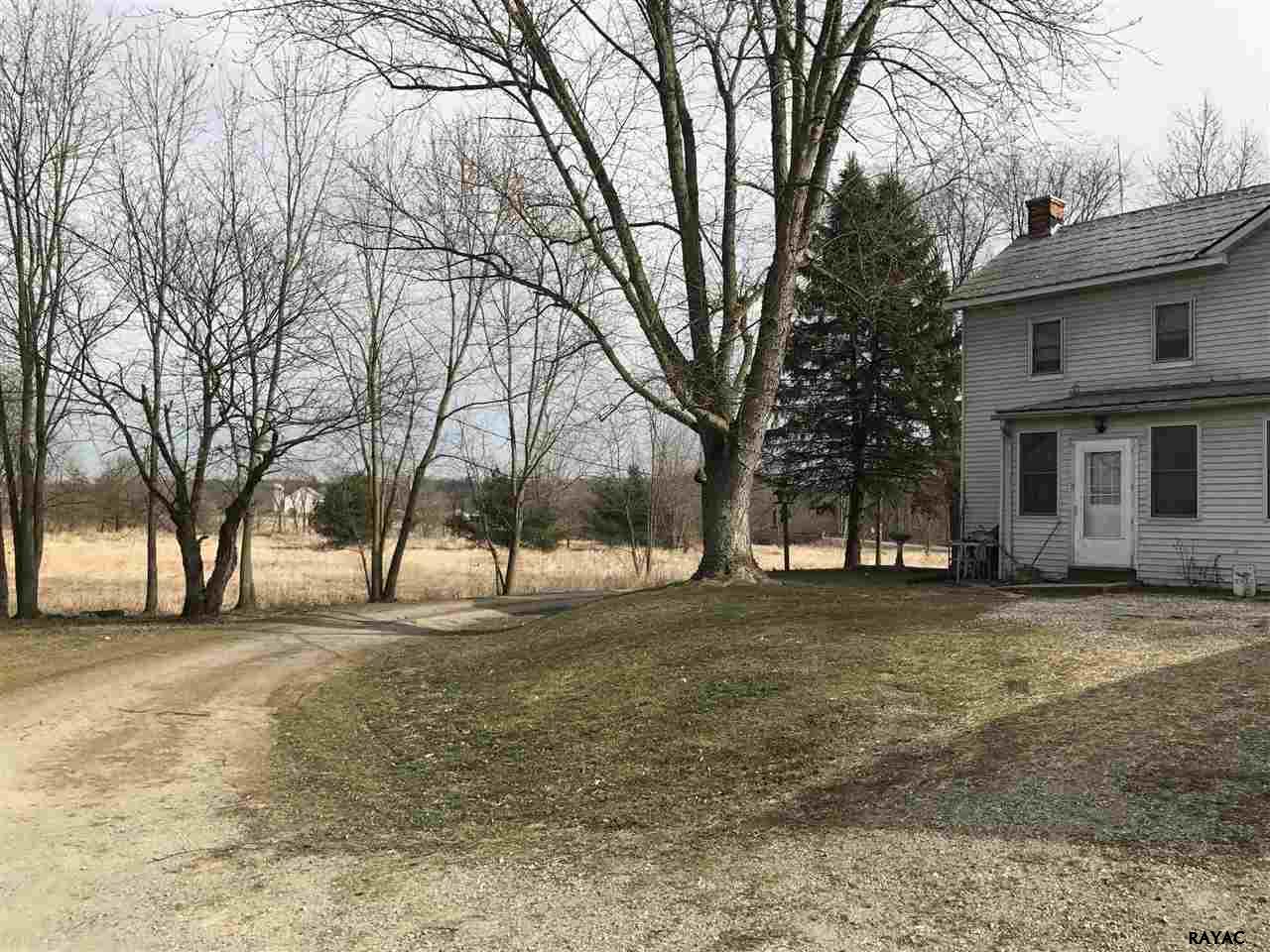 62 Creek Road, East Berlin, PA 17316