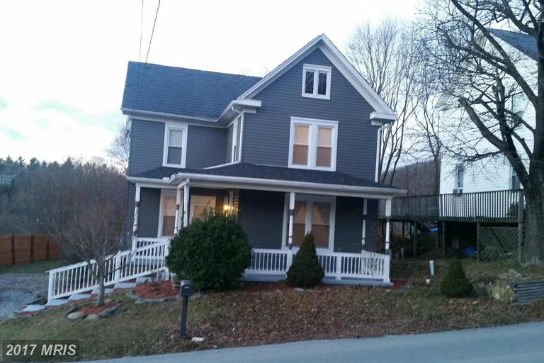 132 MAIN STREET, Felton, PA 17322