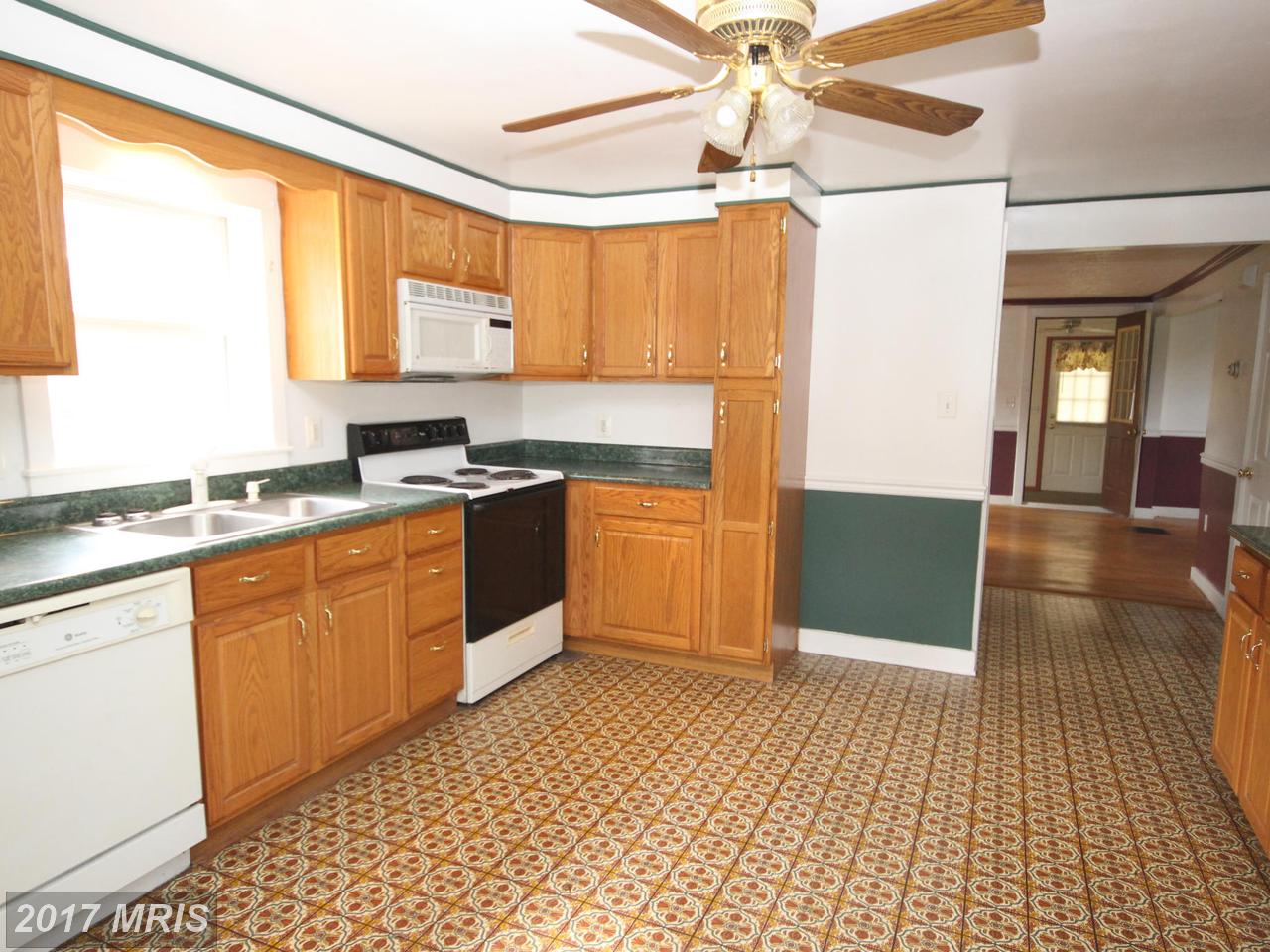 1638 BALTIMORE PIKE, Hanover, PA 17331
