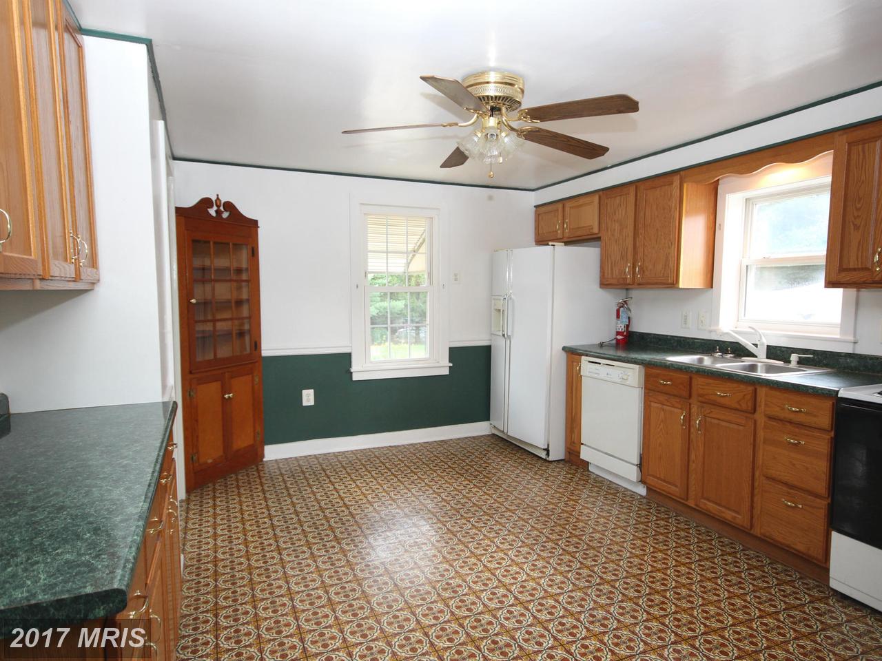 1638 BALTIMORE PIKE, Hanover, PA 17331