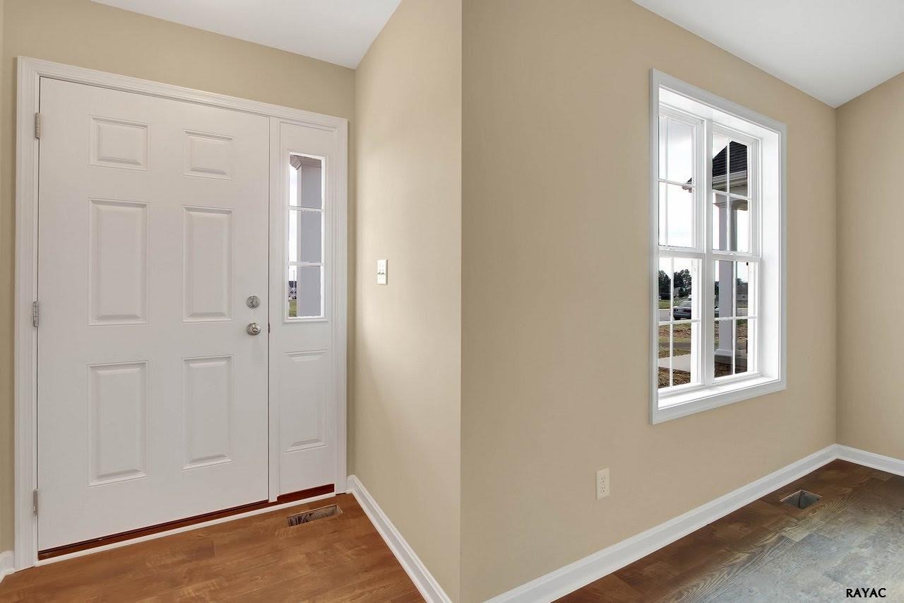 146 Skyview Circle, Hanover, PA 17331