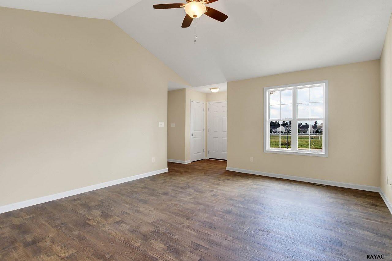 146 Skyview Circle, Hanover, PA 17331