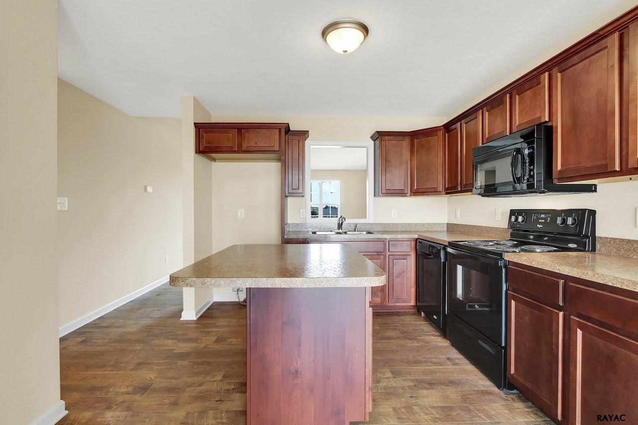 146 Skyview Circle, Hanover, PA 17331