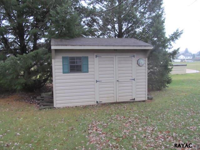 382 Providence Drive, McSherrystown, PA 17344