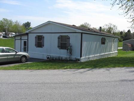 Starview Mobile Home Park 612 Parkwood Dr.Mount Wolf, PA 17347