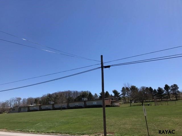 6581 York Rd., Spring Grove, PA 17362
