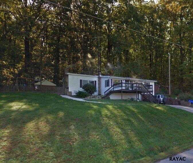 451 Jackson Square Road, Thomasville, PA 17364