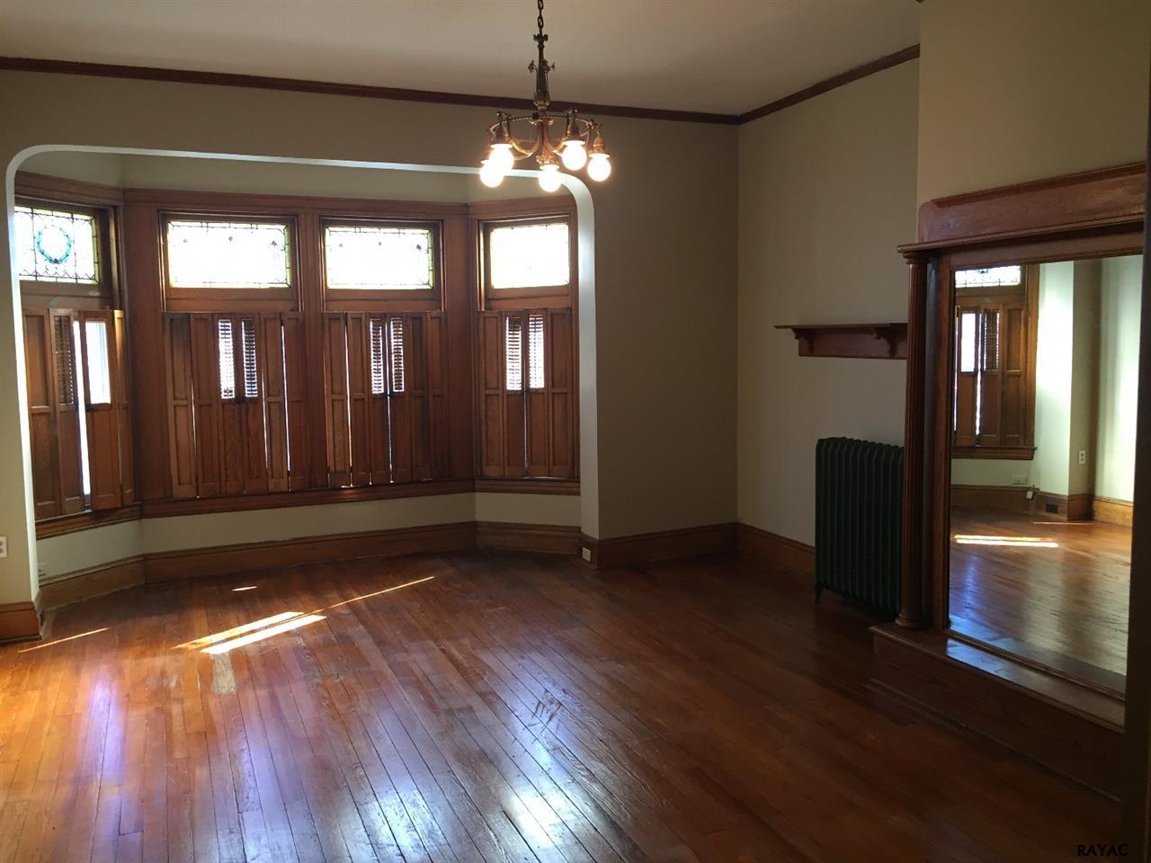 481 W Market St, York, PA 17401