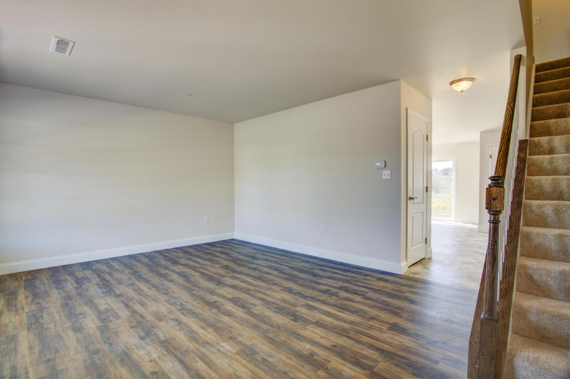 111 CEDARWOOD DRIVE, Denver, PA 17517