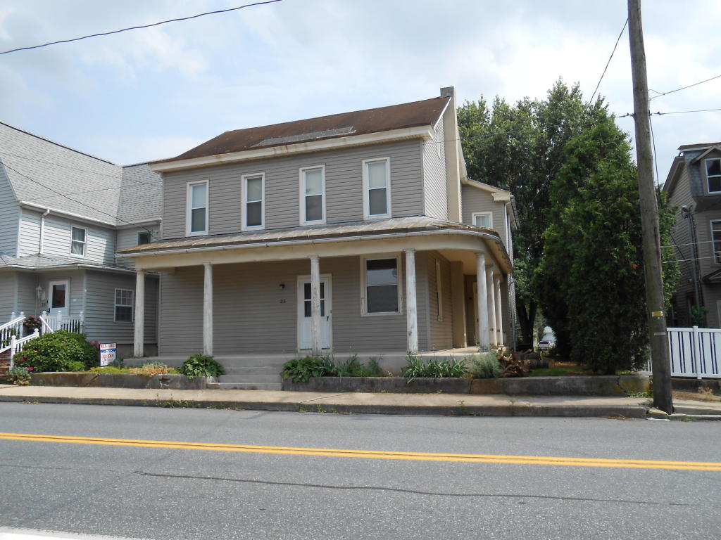 21 & 23 W MAIN STREET, Reinholds, PA 17522