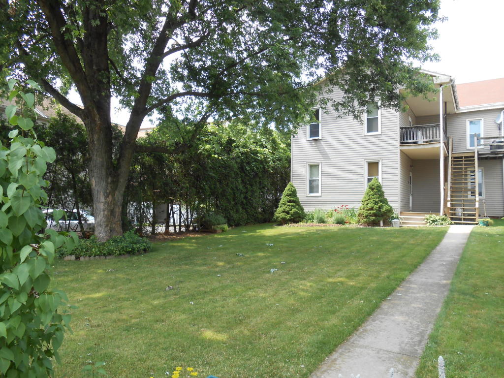 21 & 23 W MAIN STREET, Reinholds, PA 17522