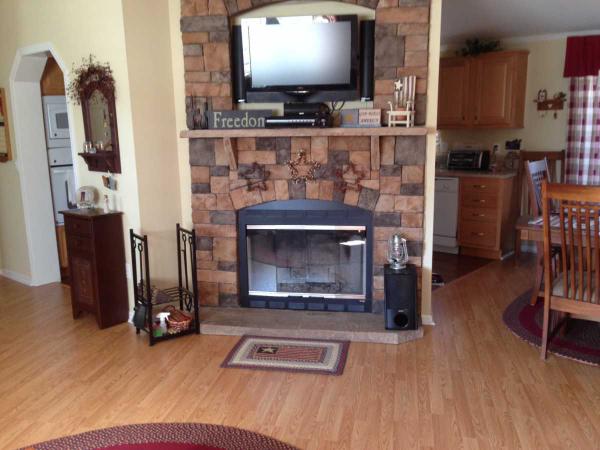 Twin Brook MHC 116 Meadow LnLititz, PA 17543