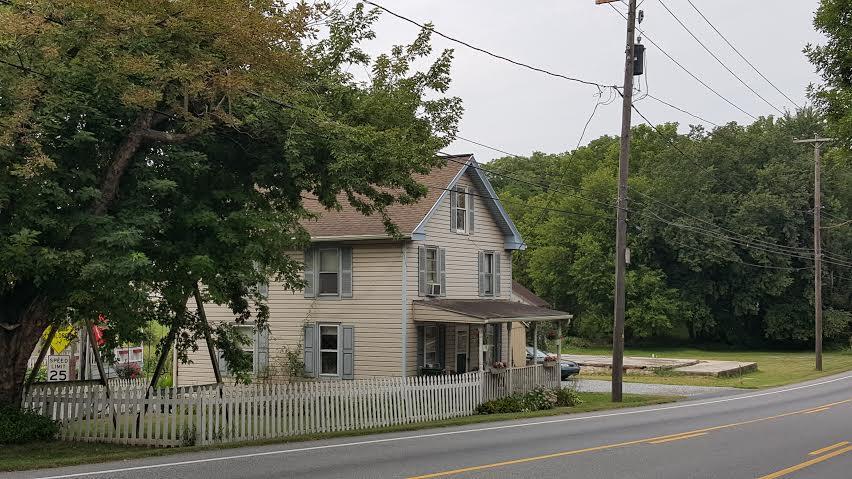 9 PARADISE LANE, Paradise, PA 17562