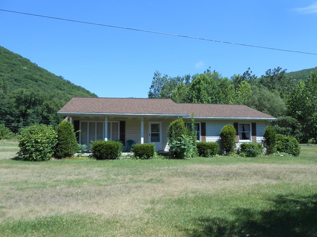 84 N. Railroad, Ralston, PA 17763
